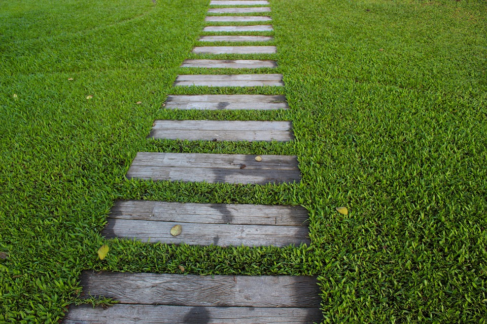 Why Hire a Garden Landscape Designer?